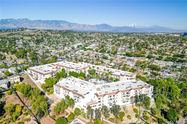 Detail Gallery Image 34 of 44 For 4755 Templeton St #2117,  Los Angeles,  CA 90032 - 2 Beds | 2 Baths