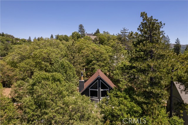 Detail Gallery Image 22 of 26 For 1275 Golden Rule Ln, Lake Arrowhead,  CA 92352 - 4 Beds | 2 Baths