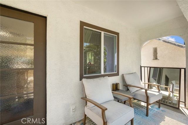 Detail Gallery Image 3 of 24 For 4142 Mercury Ave, Los Angeles,  CA 90031 - 2 Beds | 2 Baths