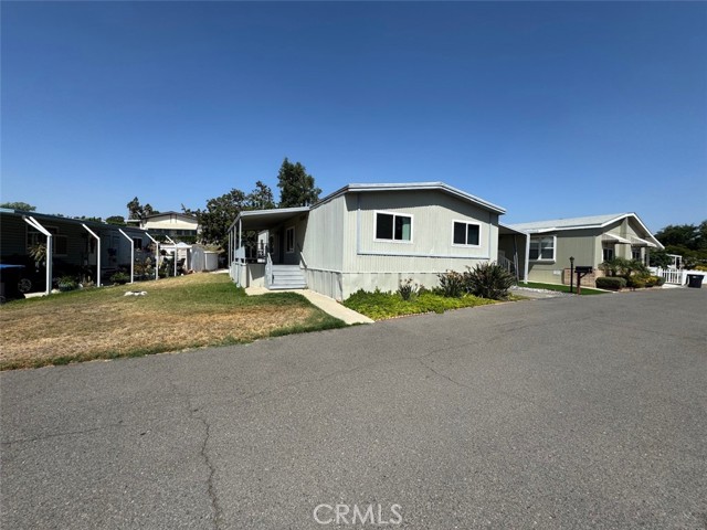15181 Van Buren Boulevard, Riverside CA: https://media.crmls.org/medias/2361d928-5da3-4891-bebe-13bd9d349522.jpg