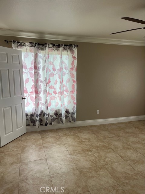 Detail Gallery Image 16 of 22 For 19260 Santa Rosa Mine, Perris,  CA 92570 - 4 Beds | 2 Baths