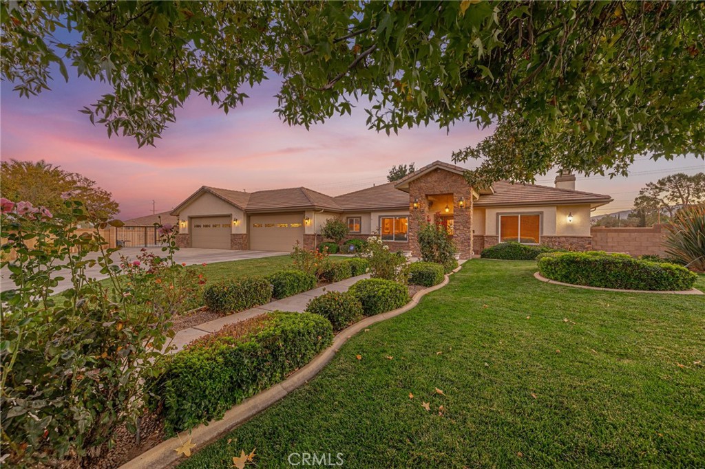 2534 Desert Rose Drive