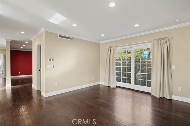 Detail Gallery Image 20 of 74 For 1627 Arbor Dr, Glendale,  CA 91202 - 4 Beds | 4/1 Baths