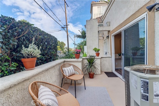 Detail Gallery Image 38 of 44 For 3605 E Anaheim St #102,  Long Beach,  CA 90804 - 2 Beds | 2 Baths