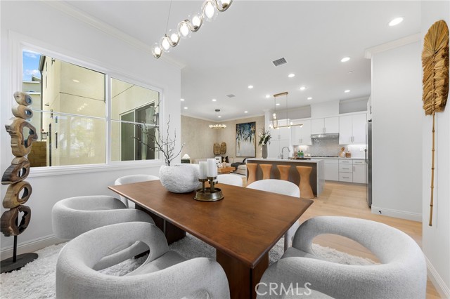 241 Abacus, Irvine CA: https://media.crmls.org/medias/236311a5-5e1b-448b-8484-d1101c124360.jpg