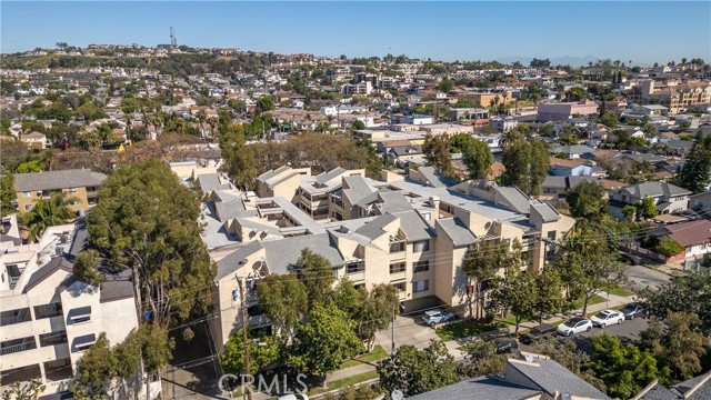 Detail Gallery Image 33 of 39 For 2343 E 17th #202,  Long Beach,  CA 90804 - 2 Beds | 2 Baths