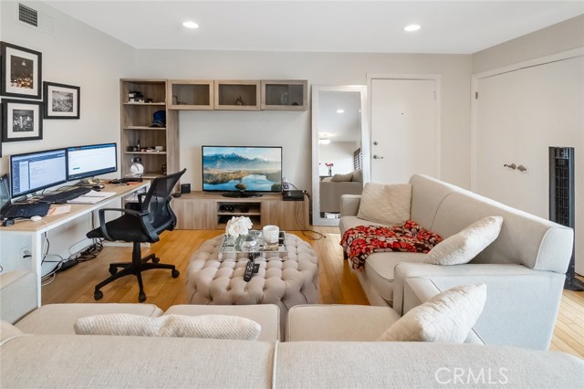 Detail Gallery Image 21 of 29 For 1720 Westcliff Dr #10,  Newport Beach,  CA 92660 - 1 Beds | 1 Baths