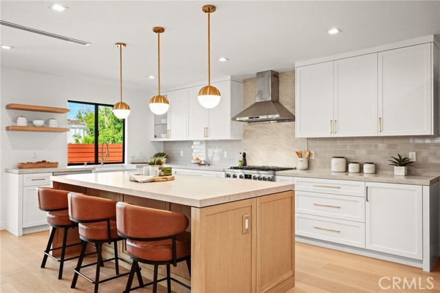 Image 12 of 46 For 15609 Huston Street