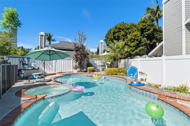 Detail Gallery Image 26 of 28 For 7 Clear Creek Ln, Laguna Hills,  CA 92653 - 4 Beds | 2/1 Baths