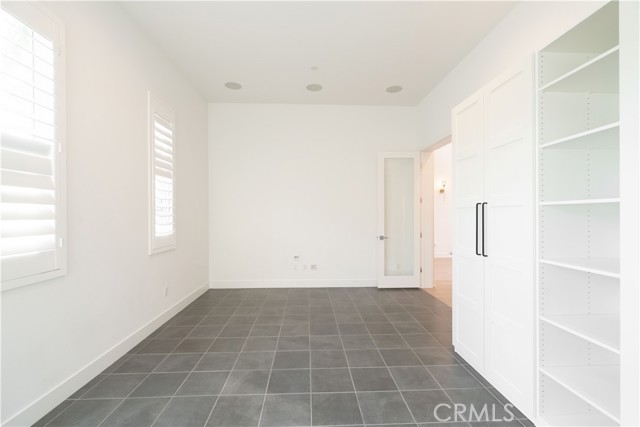 20043 Mersey Lane, Porter Ranch CA: https://media.crmls.org/medias/23649441-4d8e-47b3-b5f0-29878dff202f.jpg