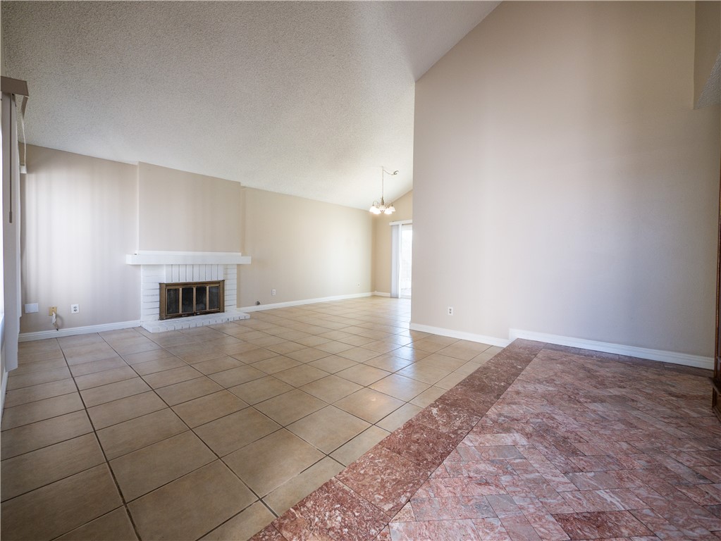 Detail Gallery Image 9 of 34 For 2620 Virginia Way, Ontario,  CA 91761 - 3 Beds | 2/1 Baths