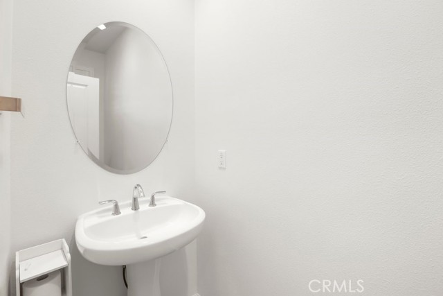 Detail Gallery Image 25 of 39 For 2855 Villa Catalonia Ct, Corona,  CA 92881 - 3 Beds | 2/1 Baths