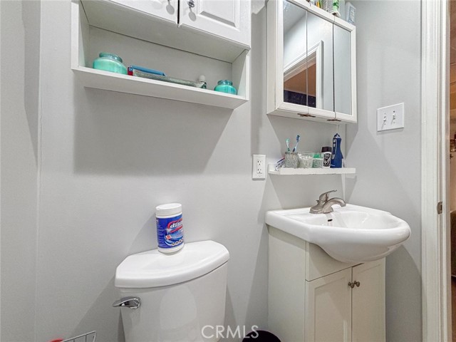 Detail Gallery Image 33 of 44 For 6615 Myrtle, Long Beach,  CA 90805 - 2 Beds | 2 Baths