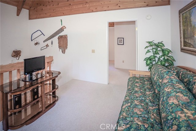 Detail Gallery Image 11 of 17 For 42640 La Placida Ave, Big Bear Lake,  CA 92315 - 2 Beds | 2 Baths