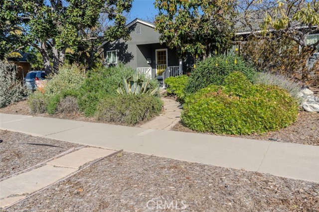 Detail Gallery Image 8 of 44 For 2539 Santiago, Santa Ana,  CA 92706 - 3 Beds | 2 Baths