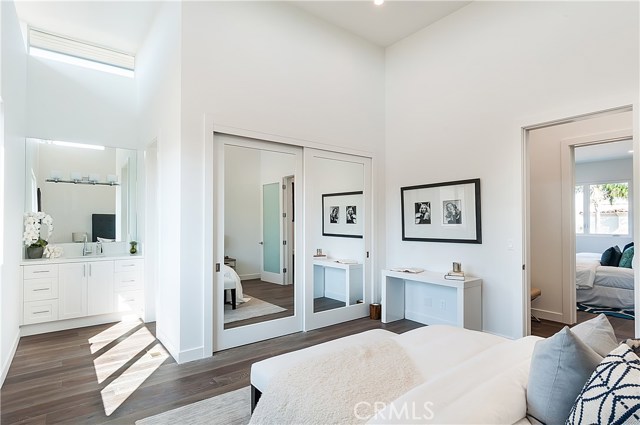 1540 Curtis Avenue, Manhattan Beach, California 90266, 5 Bedrooms Bedrooms, ,4 BathroomsBathrooms,Residential,Sold,Curtis,SB17234923