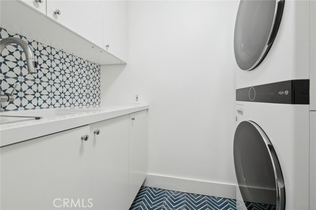 Detail Gallery Image 16 of 35 For 4322 Alcove Ave, Studio City,  CA 91604 - 5 Beds | 5 Baths