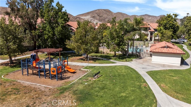 Detail Gallery Image 27 of 39 For 27979 Sarabande Ln #250,  Canyon Country,  CA 91387 - 2 Beds | 2 Baths