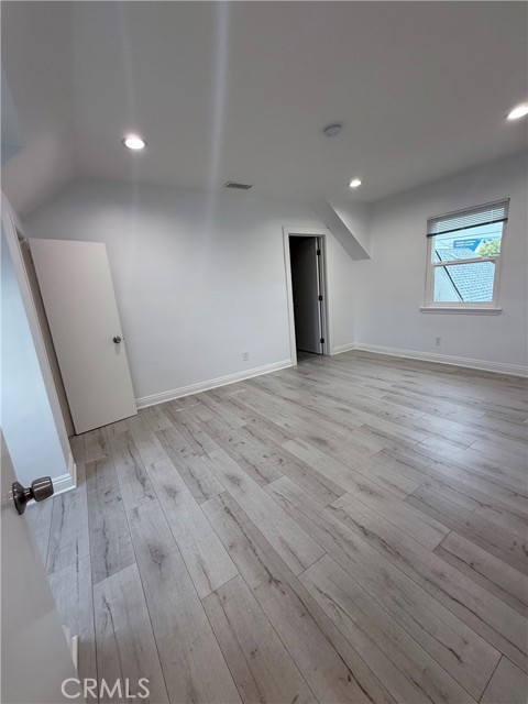 6346 Goodland Place, North Hollywood CA: https://media.crmls.org/medias/23697eeb-903f-4085-94ff-814eb1d2e802.jpg