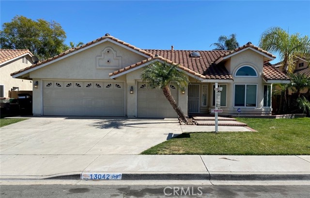 13042 April Dr, Riverside, CA 92503