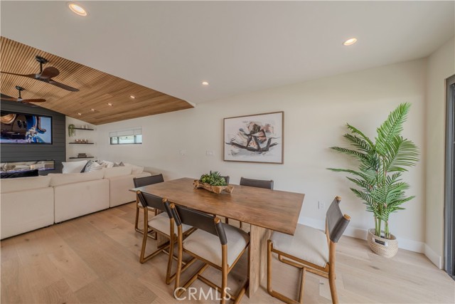 9141 Aloha Drive, Huntington Beach CA: https://media.crmls.org/medias/236b41ec-c8e1-4cb6-8c13-80524f19b76b.jpg