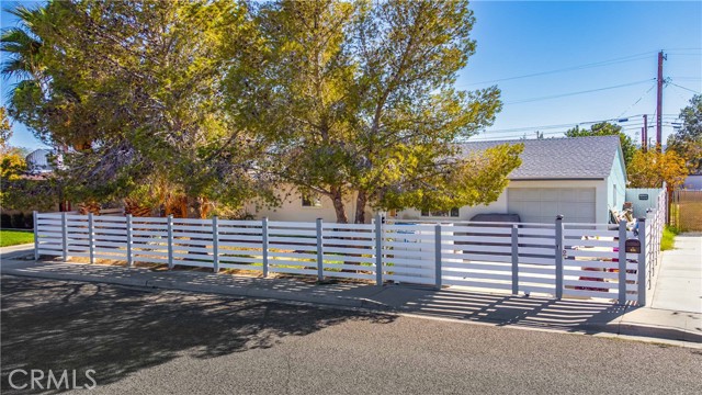 Detail Gallery Image 2 of 25 For 225 W French Ave, Ridgecrest,  CA 93555 - 2 Beds | 1 Baths