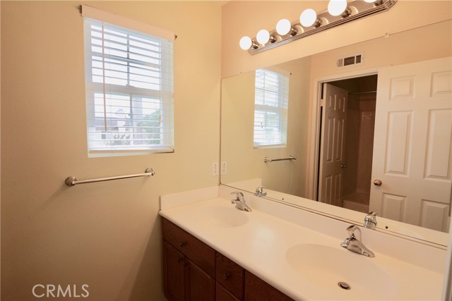 Detail Gallery Image 13 of 31 For 50 Rue Du Chateau #67,  Aliso Viejo,  CA 92656 - 3 Beds | 2/1 Baths