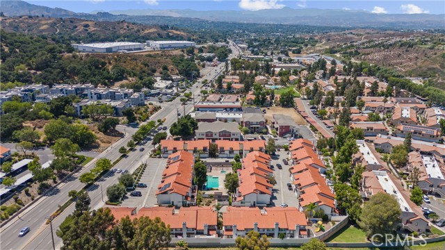 20931 Judah Lane, Newhall CA: https://media.crmls.org/medias/236d244a-c364-47b4-8597-290083aabc81.jpg