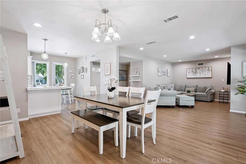 MLS #SR25193514 image #8