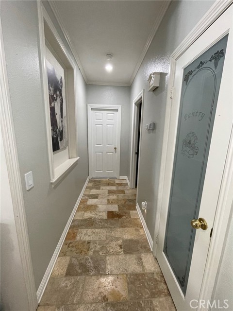 Detail Gallery Image 6 of 45 For 1318 Hermosa Dr, Corona,  CA 92879 - 4 Beds | 2/1 Baths
