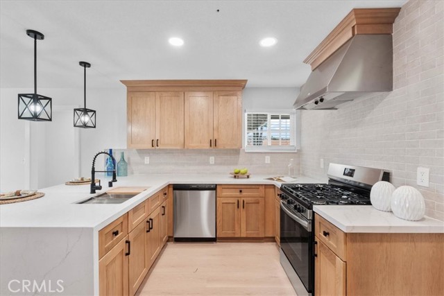 7670 Lakeside Drive, Jurupa Valley CA: https://media.crmls.org/medias/236f9d9d-0993-40e2-8b3b-0b5d003f8302.jpg