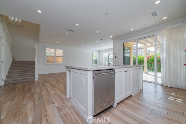 111 Omar, Irvine CA: https://media.crmls.org/medias/236fb1cd-a399-4a70-937d-a00a93dcf658.jpg