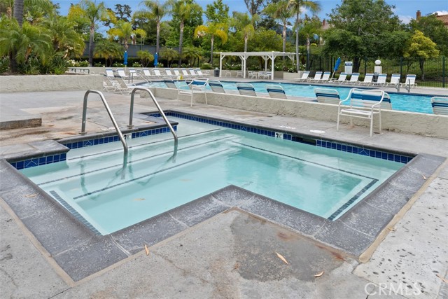 Detail Gallery Image 17 of 25 For 21081 Paseo Verdura, Lake Forest,  CA 92630 - 4 Beds | 3 Baths