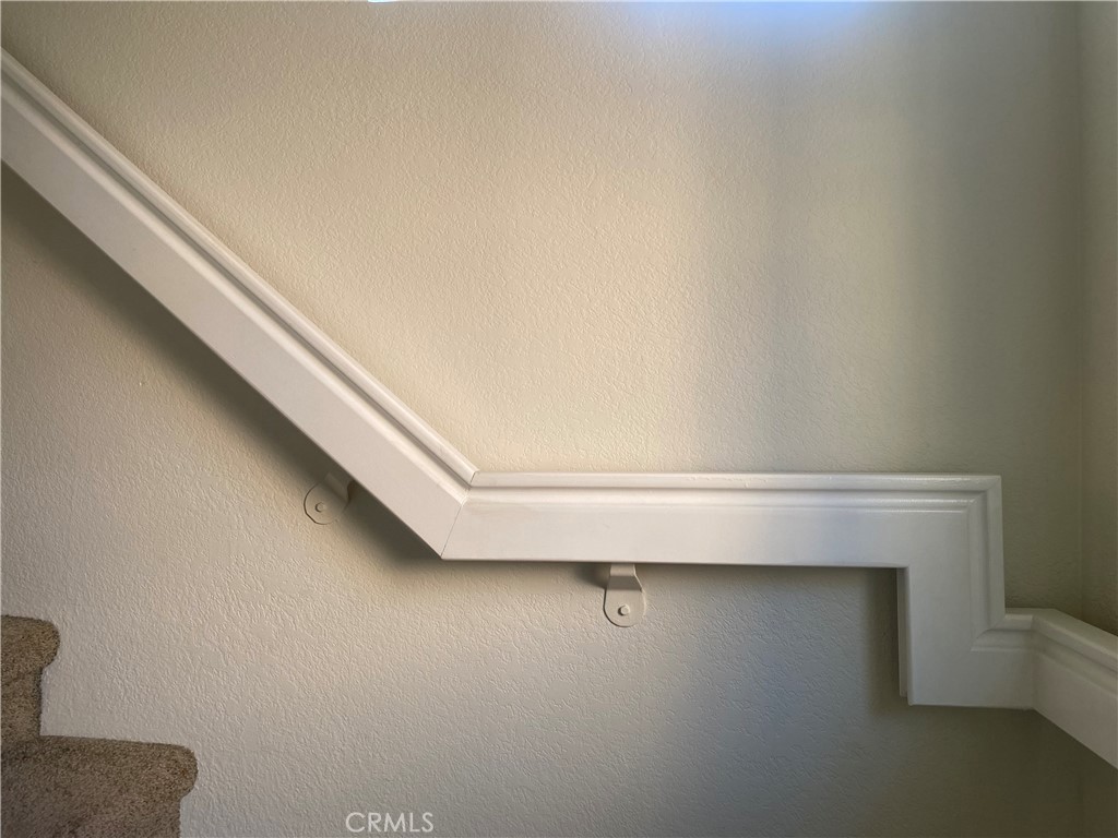 https://media.crmls.org/medias/23709784-426a-4022-8d9e-ee149afb2c49.jpg?preset=X-Large