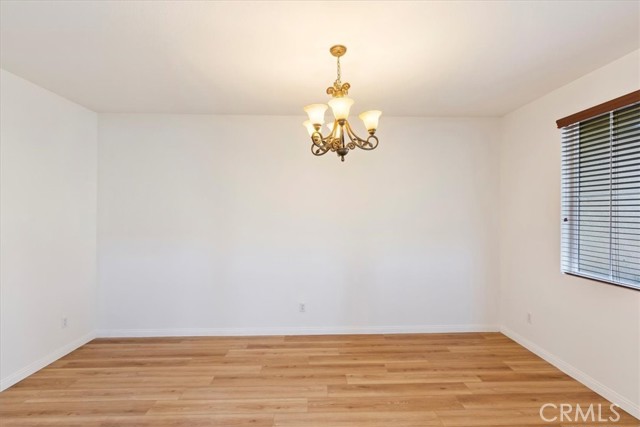 21567 Coral Rock Lane, Wildomar CA: https://media.crmls.org/medias/2370f62d-ac51-4ddb-b7ab-a039716e65c6.jpg