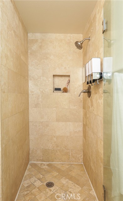 Detail Gallery Image 13 of 19 For 3230 Washington Ave, Costa Mesa,  CA 92626 - 3 Beds | 2 Baths