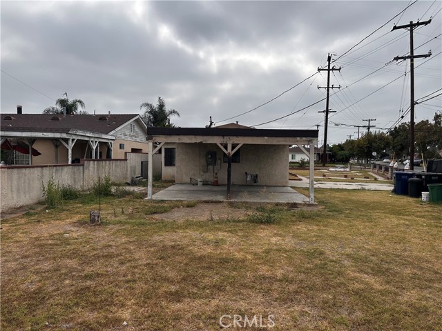 Detail Gallery Image 3 of 11 For 8647 Passons Bld, Pico Rivera,  CA 90660 - 2 Beds | 1 Baths