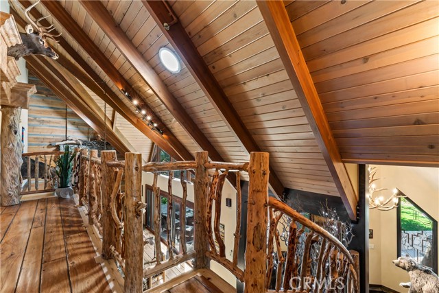 Detail Gallery Image 31 of 74 For 942 Lake Edge Way, Lake Arrowhead,  CA 92352 - 4 Beds | 5/1 Baths