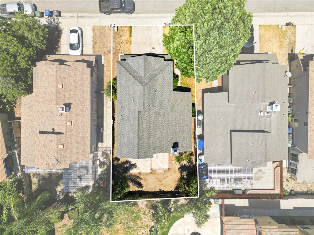 https://media.crmls.org/medias/2372cff0-52a4-46d3-89df-d2cbc3cba6b7.jpg?preset=X-Large