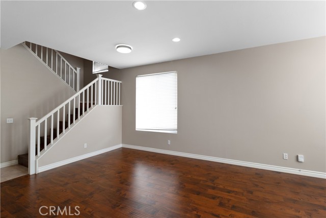Detail Gallery Image 4 of 20 For 255 Roxanne Ln #128,  Corona,  CA 92882 - 3 Beds | 2/1 Baths