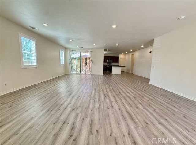 Detail Gallery Image 3 of 16 For 4263 S Glacier Trl, Ontario,  CA 91762 - 4 Beds | 3 Baths