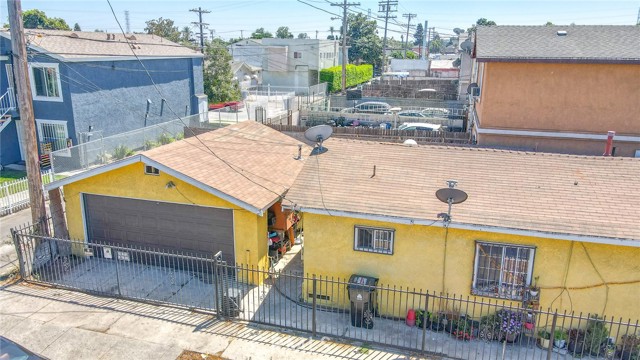 Detail Gallery Image 1 of 1 For 106 E 94th St, Los Angeles,  CA 90003 - 3 Beds | 1 Baths