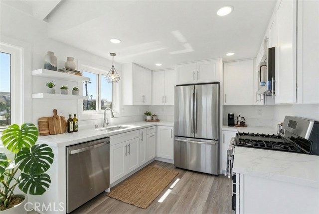 Detail Gallery Image 24 of 49 For 203 Cedar St a & B,  Newport Beach,  CA 92663 - 4 Beds | 3 Baths