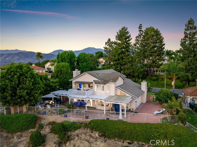 1701 Calle Catalina, San Dimas CA: https://media.crmls.org/medias/237359e9-f62d-465d-83ea-355102dde712.jpg