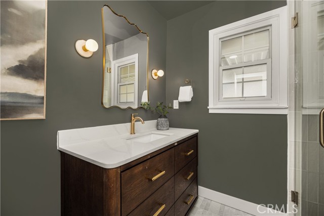 Detail Gallery Image 20 of 35 For 3803 Monteith Dr, View Park,  CA 90043 - 5 Beds | 4 Baths