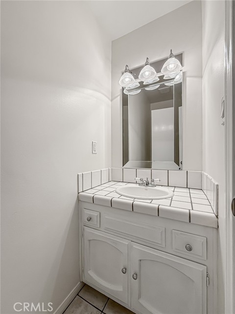 Detail Gallery Image 20 of 51 For 17533 Marilla St, Northridge,  CA 91325 - 3 Beds | 2/1 Baths