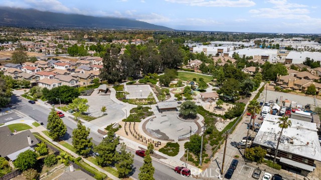 8591 Salina Street, Rancho Cucamonga CA: https://media.crmls.org/medias/23749eb1-43d2-4daa-8408-2cb2ac54c969.jpg