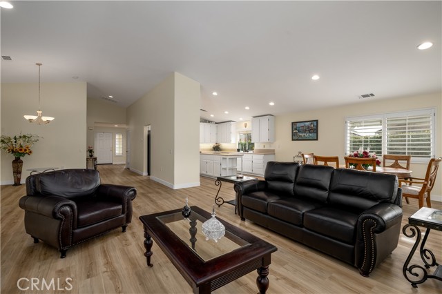 Detail Gallery Image 10 of 57 For 39559 Stags Leap Dr, Murrieta,  CA 92563 - 3 Beds | 2 Baths