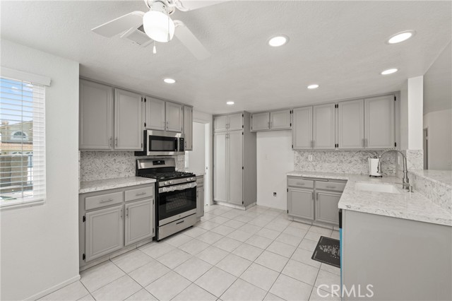 Detail Gallery Image 15 of 38 For 10088 Sand, Moreno Valley,  CA 92557 - 4 Beds | 2 Baths