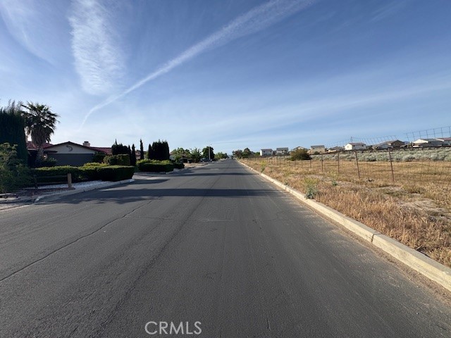 Detail Gallery Image 32 of 75 For 10333 Tamarisk Ave, Hesperia,  CA 92345 - 3 Beds | 2 Baths